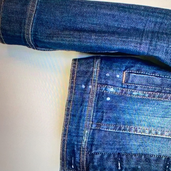 Lightly Distressed Denim jacket jeans - Picture 2 of 5